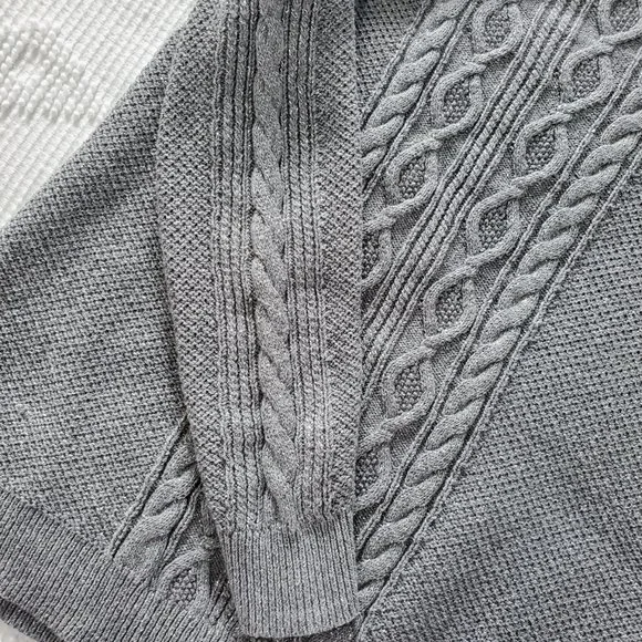 ⛄️ crown & ivy ⛄️ Gray and Silver Metallic Sweater - Picture 11 of 15